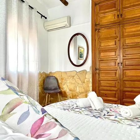 Cosy With Private Terrace